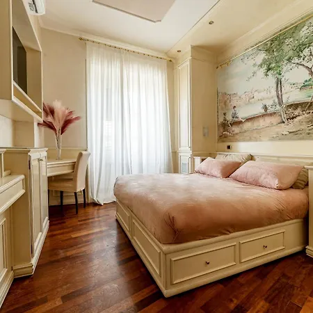 Couette-café Downtown Luxury - Termini Train Station *