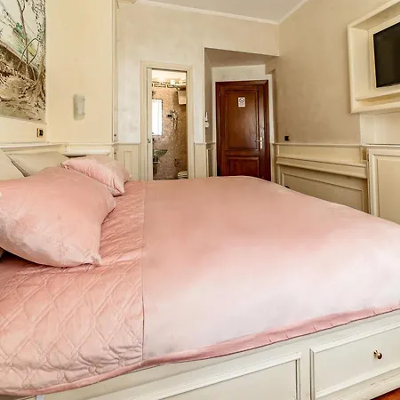 Downtown Luxury - Termini Train Station Rom